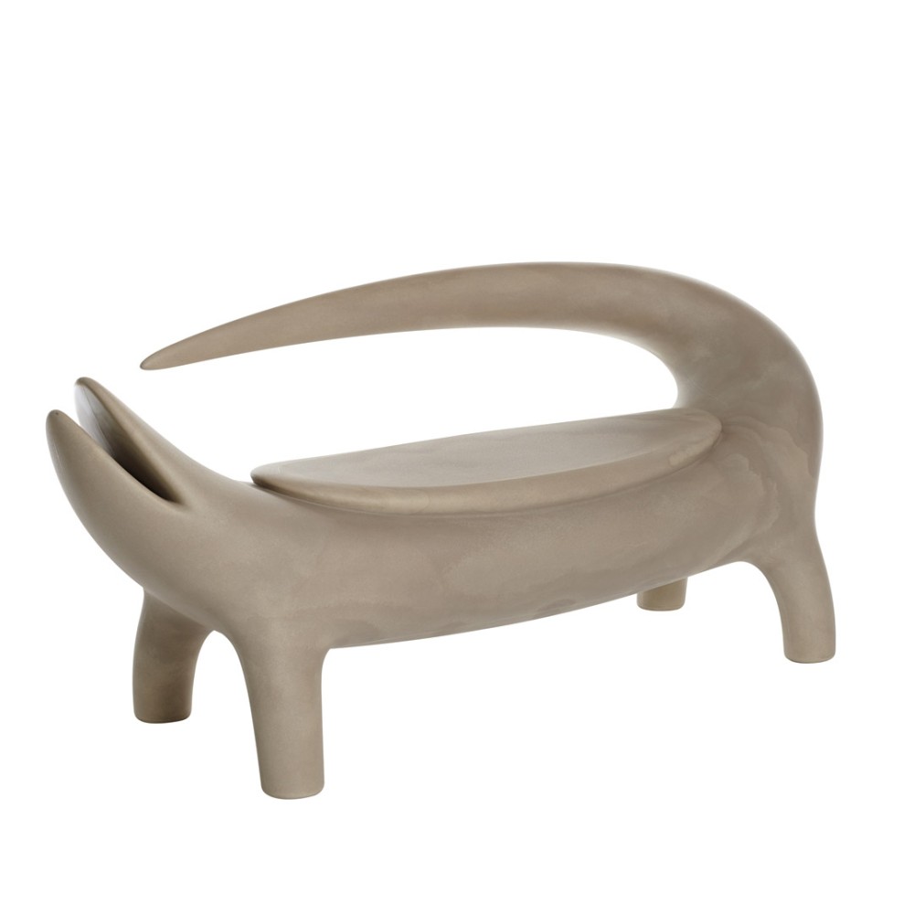 Canapé salon Big Kroko sable du Sahara, mobilier design pour intérieur et extérieur