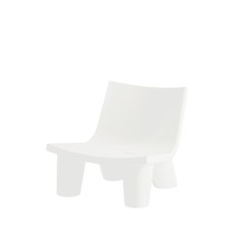 Fauteuil Low Lita blanc en vue produit.