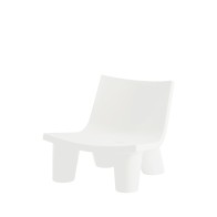 Fauteuil Low Lita blanc en vue produit.