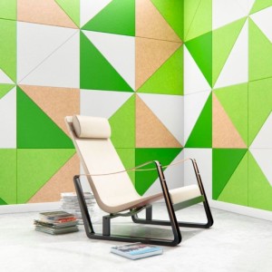 Mosaïque acoustique murale TRIUM avec panneaux triangulaires décoratifs