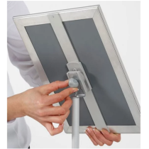 Système de fixation arrière du cadre avec molette de serrage