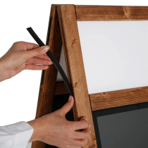fermeture du fronton d'affichage du Chevalet en bois extérieur