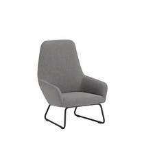 Fauteuil lounge Flux gris, vue de trois quarts, dossier haut et structure noire