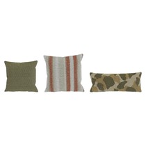 Trois coussins d'extérieur Innsout : 45 x 45 vert, 55 x 55 rayé rouille et 60 x 25 à motif