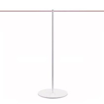 Poteau de délimitation blanc idéal pour musées et expositions