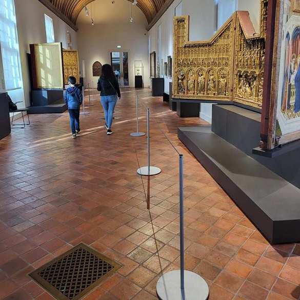 Idéal pour la délimitation et balisage au sein de musées